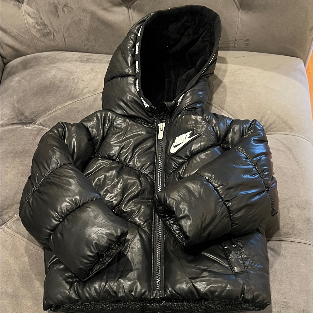 Nike Black Hooded Puffer Jacket